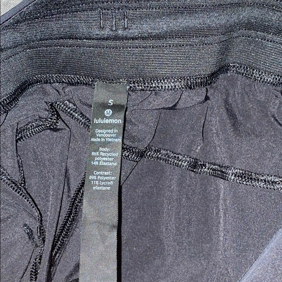 lululemon 9” “the short”shorts - Picture 2 of 2